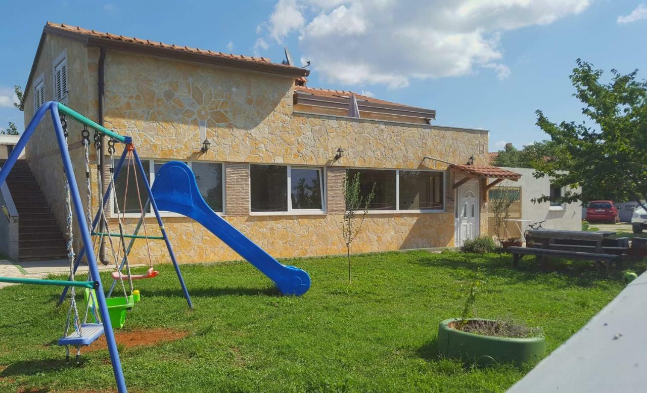 Apartment Goran&Nela Umag Buitenkant foto